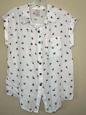 Mushroom cropped sleeve button up shirt No Boundaries size small
